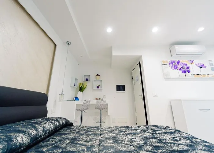 Gandre Room